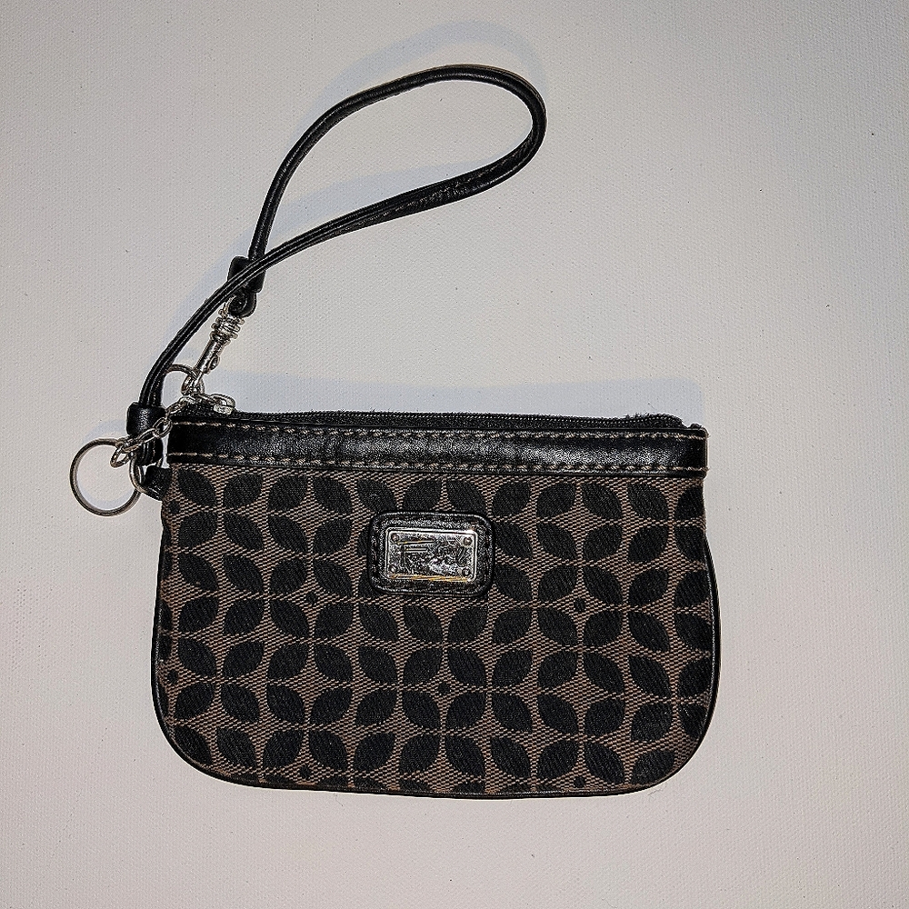 Fossil Wristlet